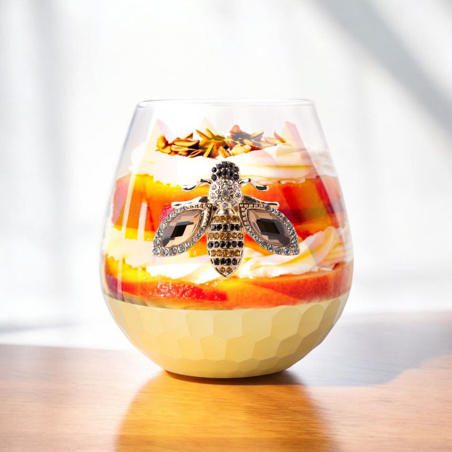 Luxury Stemless Wine Glass with Jeweled Bee – Elegant, Handcrafted Drinkware