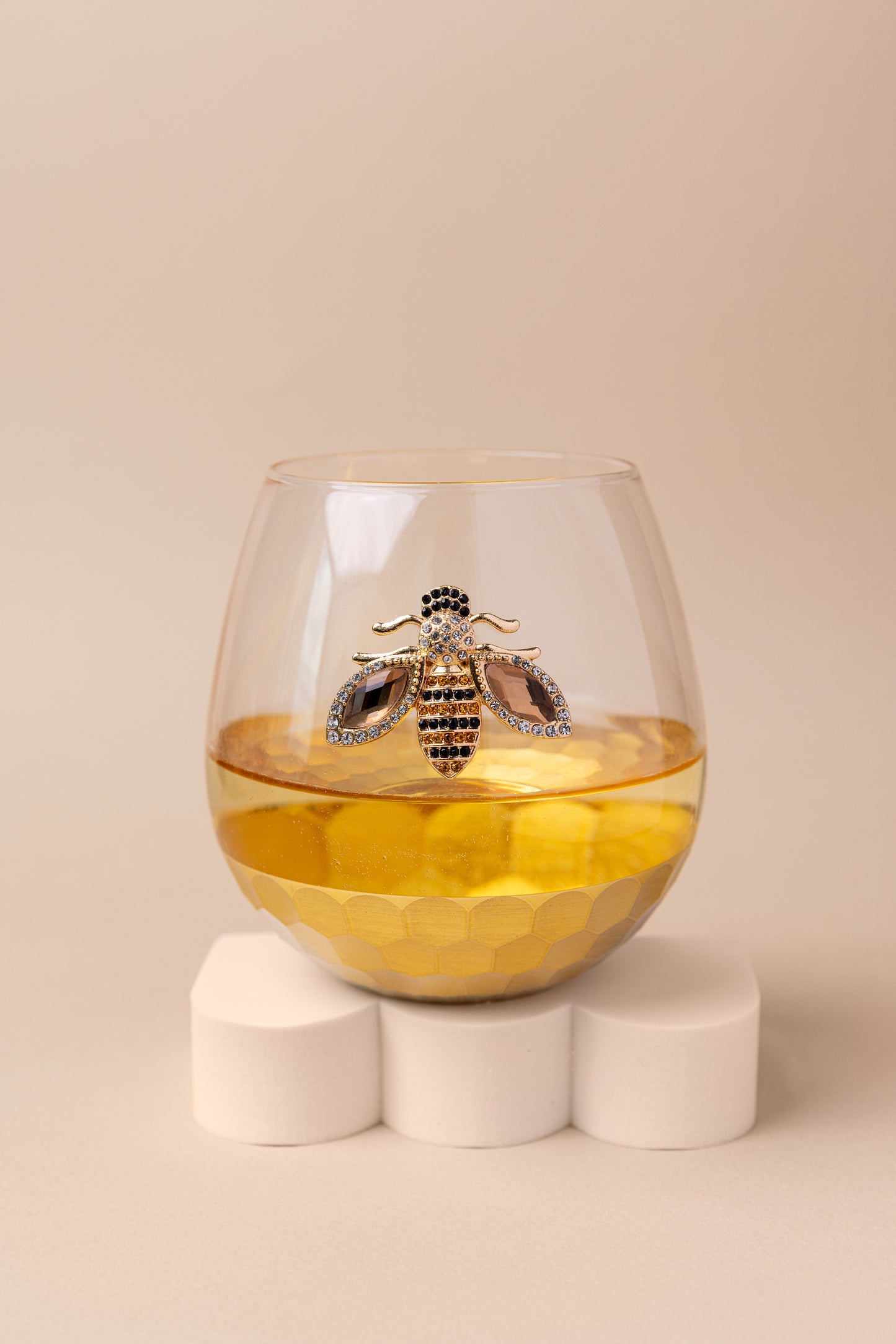 Luxury Stemless Wine Glass with Jeweled Bee – Elegant, Handcrafted Drinkware
