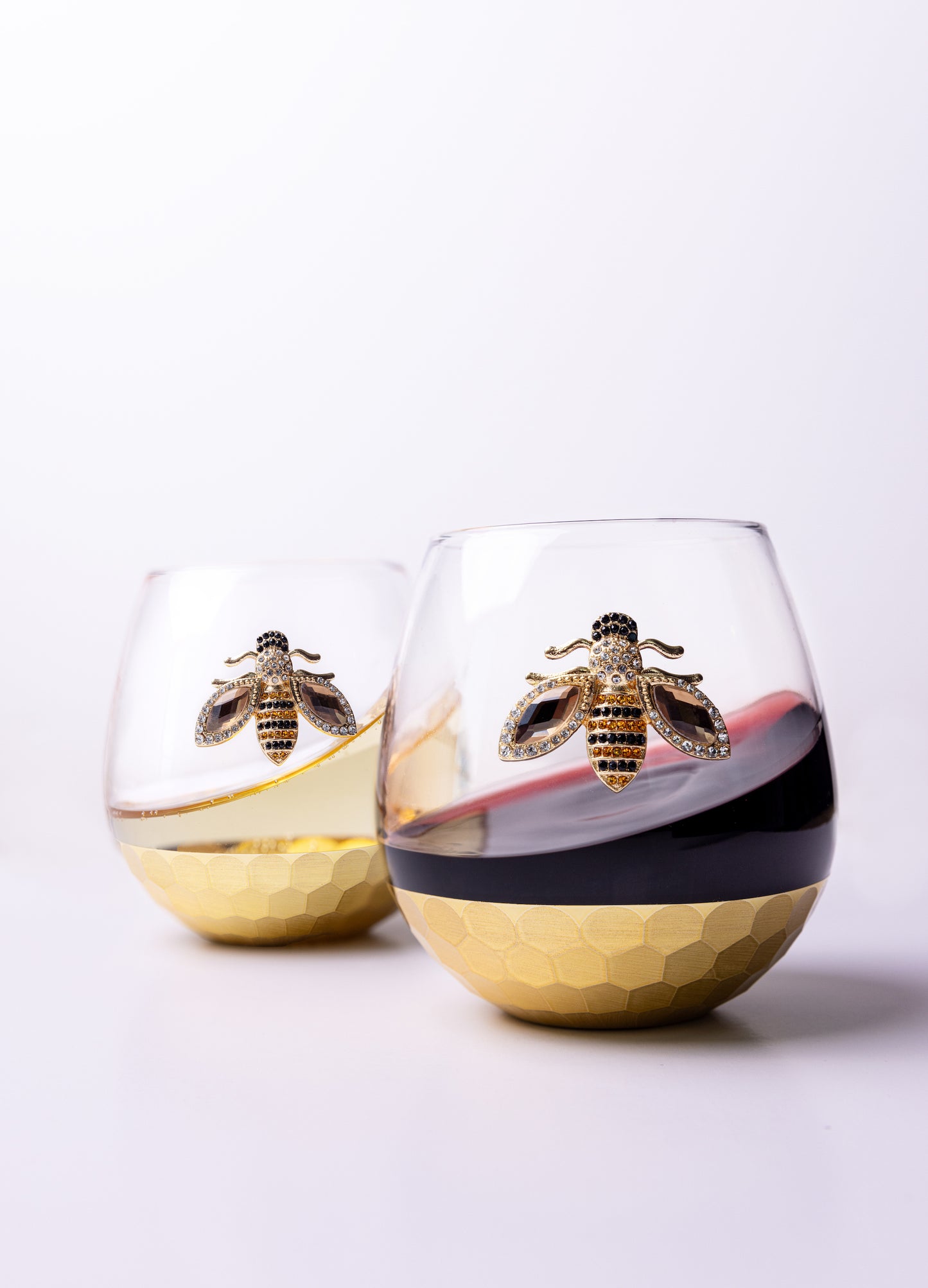 Luxury Stemless Wine Glass with Jeweled Bee – Elegant, Handcrafted Drinkware