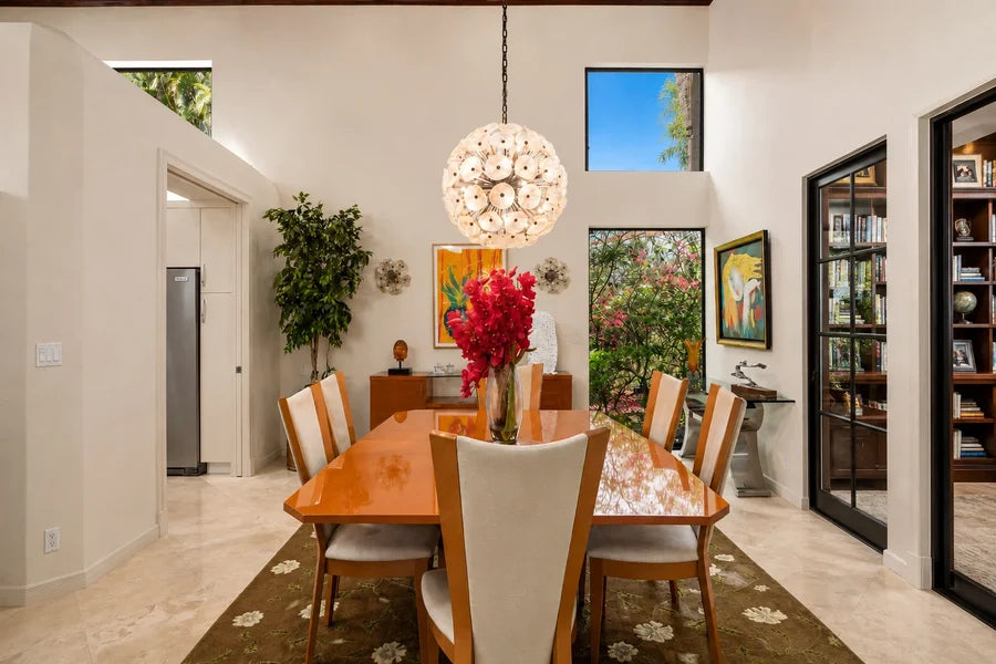 MOCHA IN BOCA — interior view 4