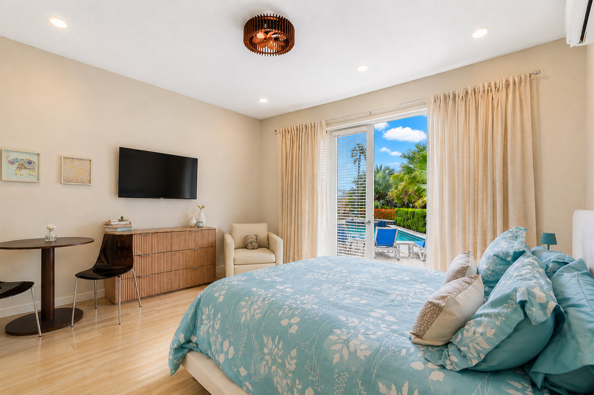 SERENE RETREAT — interior view 2