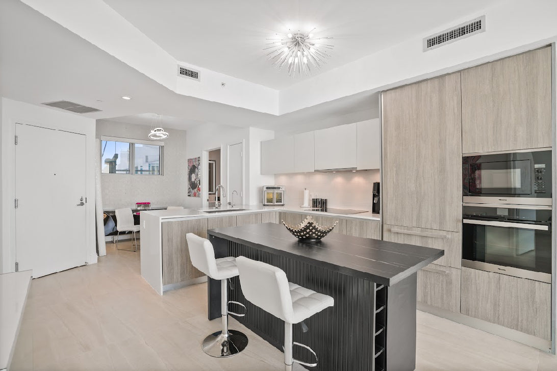 MIAMI MODERN GLAM — interior view 2